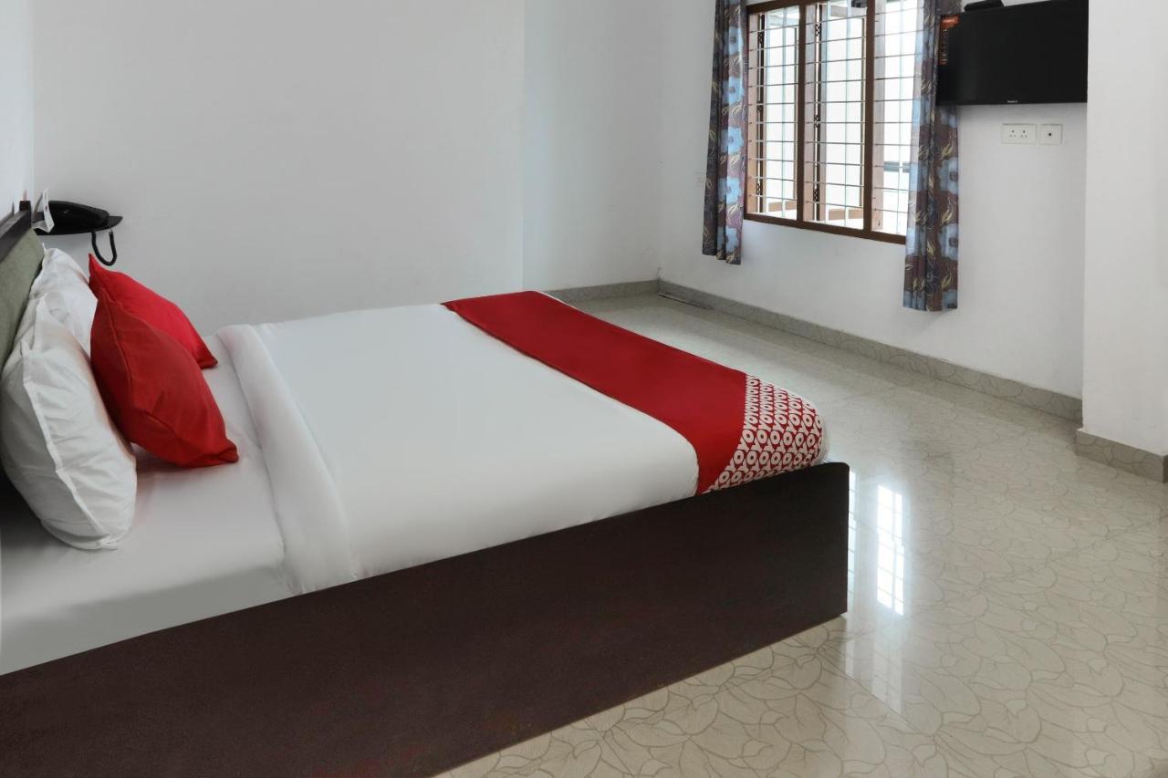 Oyo 49244 Green Castle Residency Hotel Nedumkandam Exterior photo